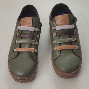 Spring Step Olive Green Leather Flats